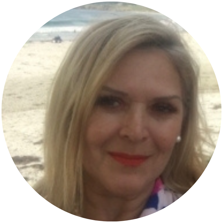DELIA GEE