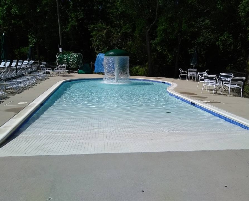 Kiddie Pool with Mushroom