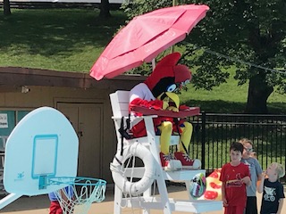 fredbird-guard-stand
