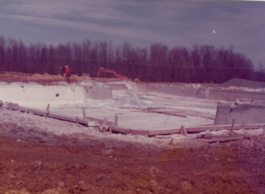 1972_04_08_generalpoolarea3