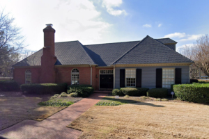 park-clubhouse
