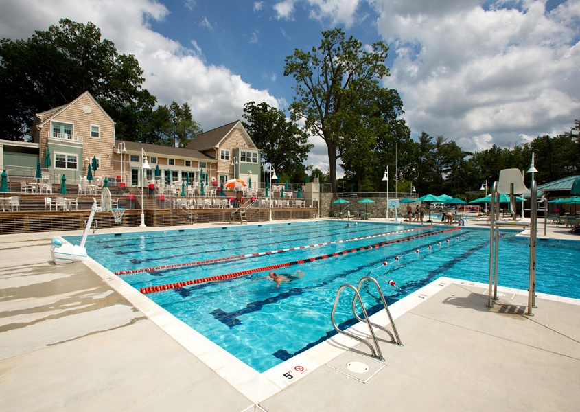 Overlea_pool_far_L_22