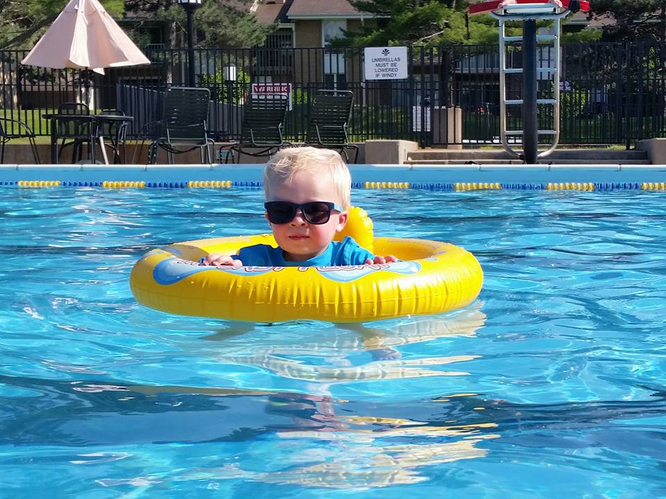 Regency Pool Sunglasses 1