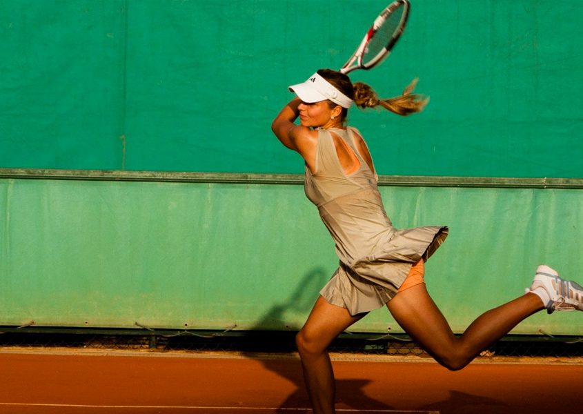tennis swing